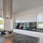 Vila In With Swimming Pool *