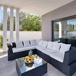 In With Swimming Pool Villa