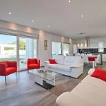 Villa In With Swimming Pool *